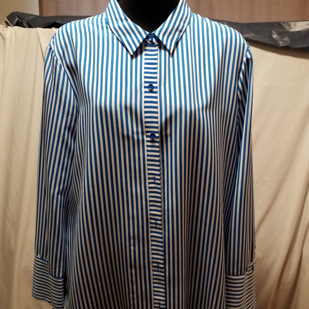 Long sleeve pinstripe top